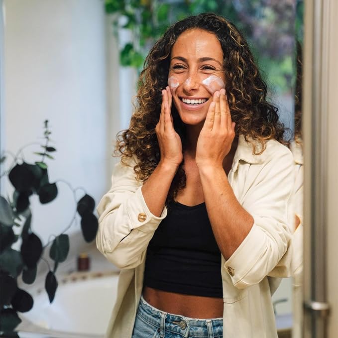 Badger Mineral Face Sunscreen with Zinc Oxide, Sunblock Lotion Moisturizer with SPF 30, Vegan, Unscented, Lightweight Mineral Sunscreen for Face, 1.7 fl oz