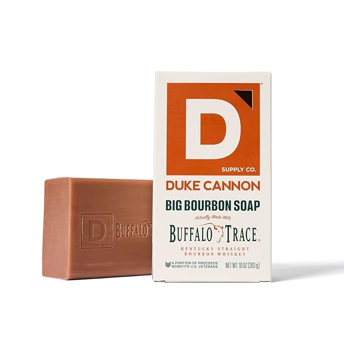 Duke Cannon Tactical Scrubber - Big American Bourbon Soap, U.S. Military-Grade Soap Pouch with Coarse & Soft Mesh, Oak Barrel Scented, 10 oz.