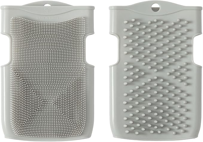 Innobaby Double Sided Silicone Massage Mitt Bath Scrubber Shower Brush & Scalp Massager/Gray