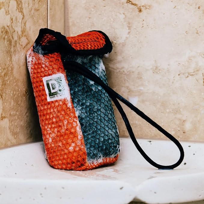 Duke Cannon Tactical Scrubber - Big American Bourbon Soap, U.S. Military-Grade Soap Pouch with Coarse & Soft Mesh, Oak Barrel Scented, 10 oz.