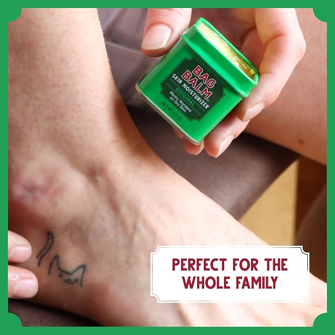 Bag Balm Vermont's Original Ointment, 1 Ounce Tin (Pack of 4), Moisturizing Ointment for Dry Skin that can Crack Split or Chafe on Hands Feet Elbows Knees Shoulders and More