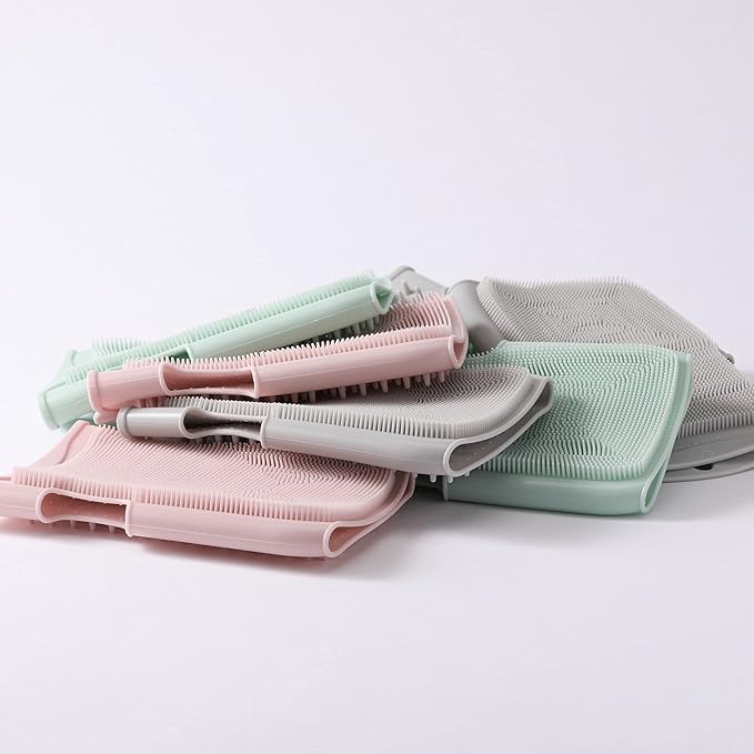 Innobaby Double Sided Silicone Massage Mitt Bath Scrubber Shower Brush & Scalp Massager/Gray