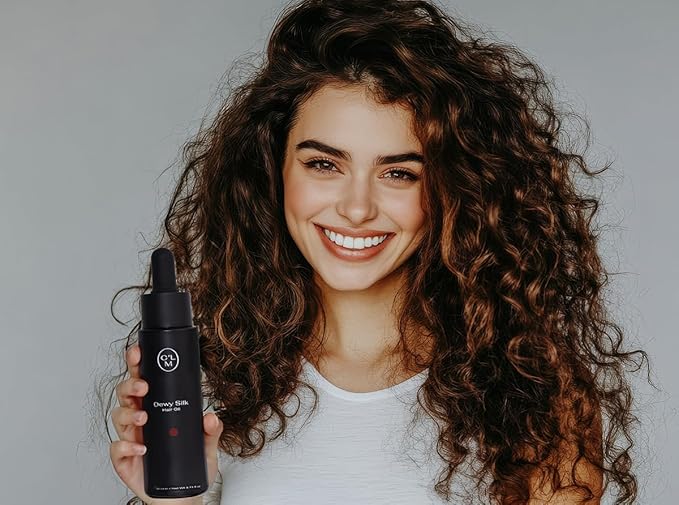 CLM Moisture and Shine-Inducing Hair Oil Dewy Silk