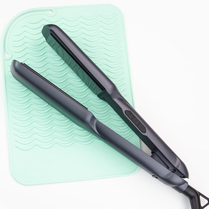 Heysam Heat-Resistant Silicone Mat and Heat Styling Tools Travel Mat Cover for Curling Irons, Hair Straighteners, Flat Iron, Professional Heat-Resistant/Non-Slip Mat for Countertop, 9"x6.5"-Blush