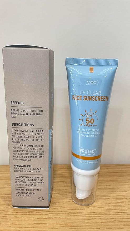 VGO Clear Face Sunscreen SPF 50, Hydrating Sun Essence Leaves No Sticky Feeling Travel Size Sunscreen Against UVA and UVB Rays 50ml / 1.7oz