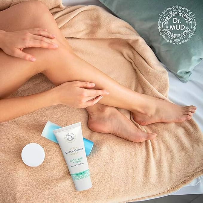 Dr. Mud Dead Sea Mineral Foot Cream For Dry Cracked Feet with Avocado and Olive Fruit Extract, Jojoba Seed Oil and Dead Sea Salt & Minerals