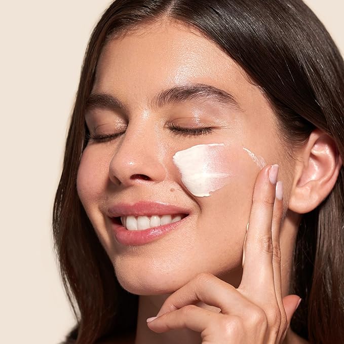 Barefaced Sheer Protection SPF 50+ – Broad-Spectrum Face Sunscreen for women with Zinc Oxide, Niacinamide & Hyaluronic Acid – Oil-Free UV Protection, Hydration & Anti-Aging with Universal Tint (60ml)