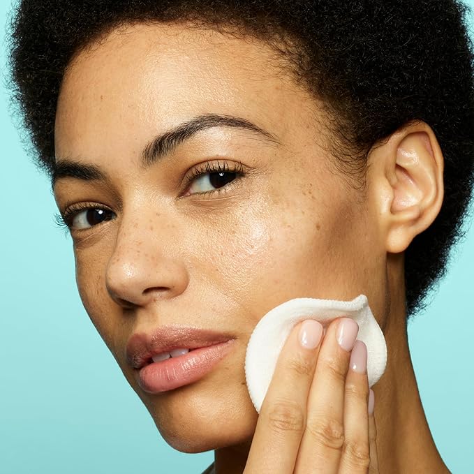 Liz Earle Instant Boost Skin Tonic Face Toner - Hydrating Facial Toner for Dry Skin Enriched with Aloe Vera, Soothing Calendula & Vitamin E to Refresh and Revitalize Complexion (200 ml)