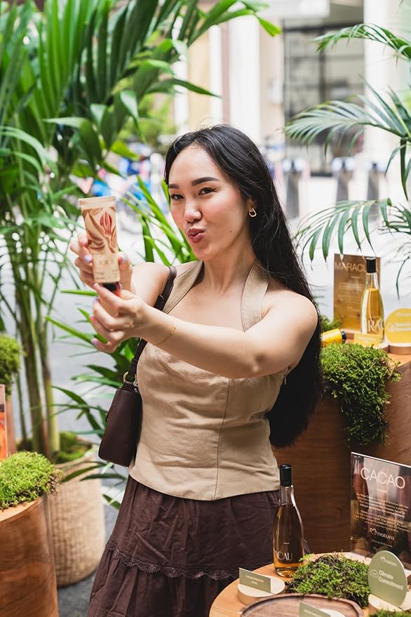 Natura – Ekos Cacau Hand Cream, Cocoa Butter Moisturizer for Dry Hands, Hydrating Vegan Skincare, Strengthens Nails & Cuticles – 2.6oz (75g)