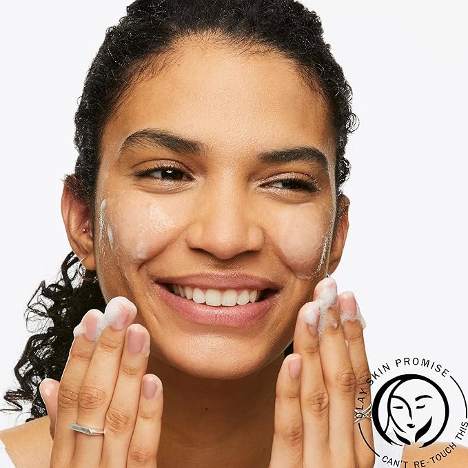 Olay Face Wash, Daily Facial Cleanser with Retinol, Peptides & Glycerin - Smoothing, Noursihes Skin Surface, Hydrates while Cleansing - Sulfate-Free, Paraben-Free, 16 Oz