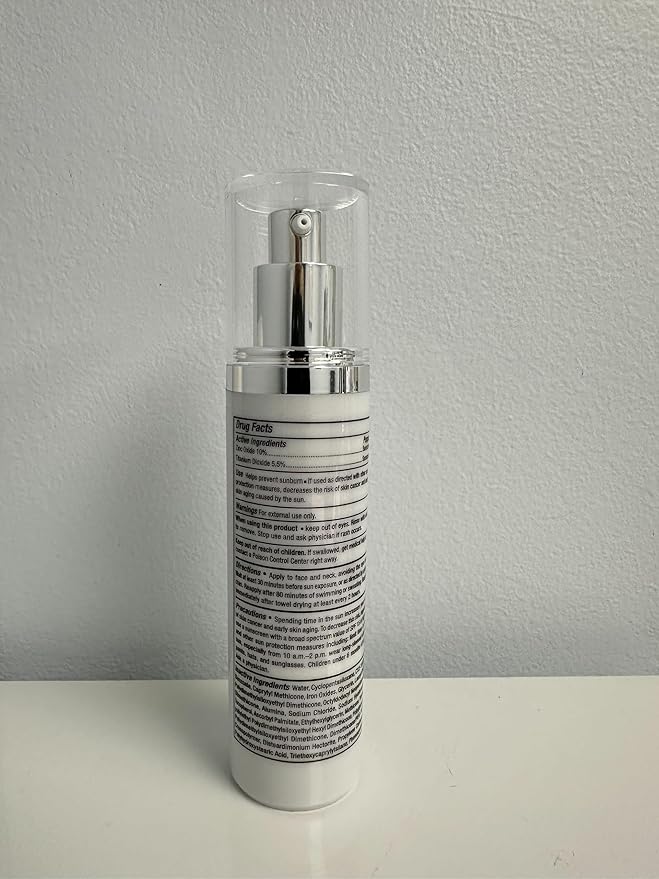 RM Sheer Physical Tint SPF 44, Non comedogenic, Hypoallergenic and water resistant for all skin types